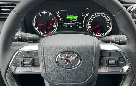 Toyota Land Cruiser, 2023 год, 17 500 000 рублей, 20 фотография