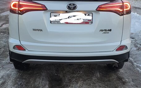 Toyota RAV4, 2019 год, 3 200 000 рублей, 9 фотография
