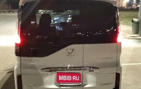 Honda Stepwgn IV, 2019 год, 2 600 000 рублей, 3 фотография