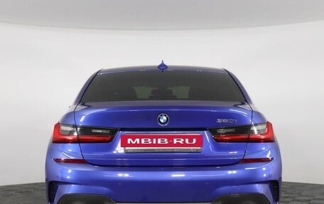 BMW 3 серия, 2019 год, 3 695 000 рублей, 4 фотография