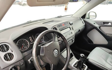 Volkswagen Tiguan I, 2010 год, 835 000 рублей, 10 фотография