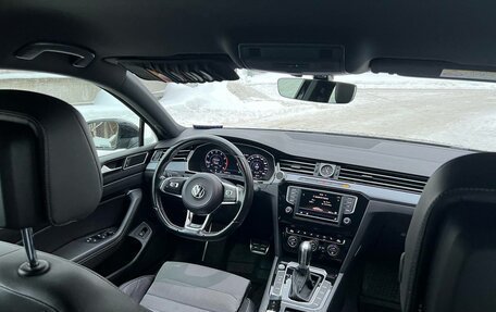 Volkswagen Passat B8 рестайлинг, 2017 год, 2 500 000 рублей, 13 фотография