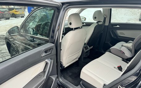 Volkswagen Tiguan II, 2018 год, 2 780 000 рублей, 20 фотография