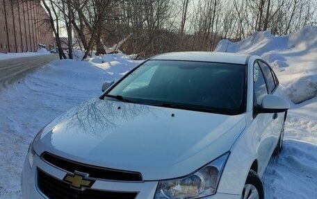 Chevrolet Cruze II, 2012 год, 850 000 рублей, 3 фотография