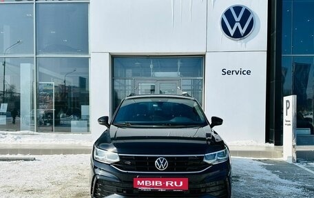 Volkswagen Tiguan II, 2021 год, 4 750 000 рублей, 2 фотография