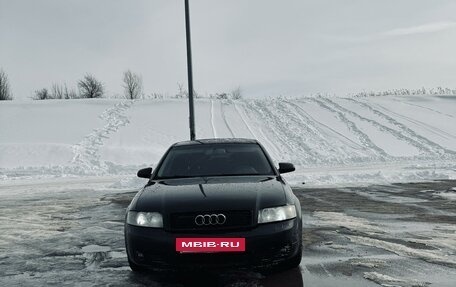Audi A4, 2004 год, 500 000 рублей, 3 фотография