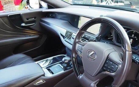 Lexus LS IV, 2020 год, 4 900 000 рублей, 13 фотография