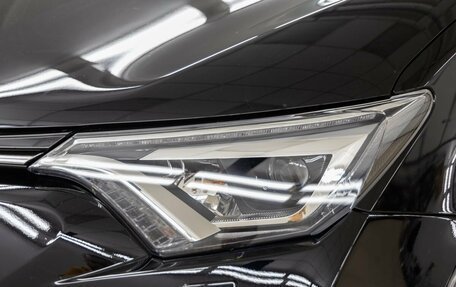 Toyota RAV4, 2018 год, 2 998 000 рублей, 11 фотография