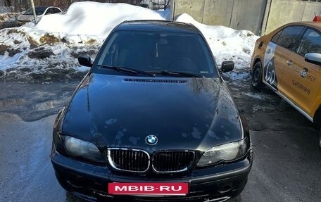 BMW 3 серия, 2003 год, 700 000 рублей, 2 фотография