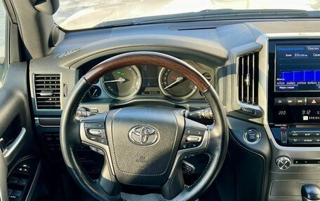 Toyota Land Cruiser 200, 2019 год, 9 550 000 рублей, 8 фотография