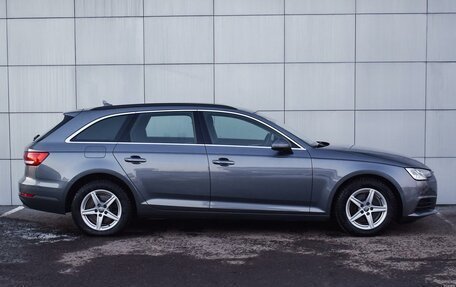 Audi A4, 2018 год, 2 145 000 рублей, 5 фотография