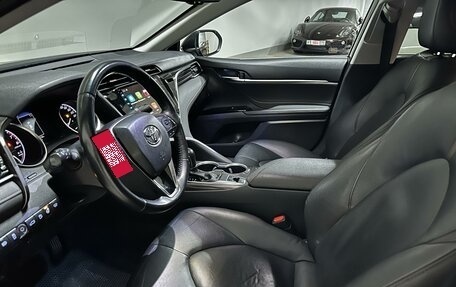 Toyota Camry, 2018 год, 2 460 000 рублей, 9 фотография