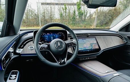 Mercedes-Benz E-Класс, 2024 год, 10 200 000 рублей, 7 фотография