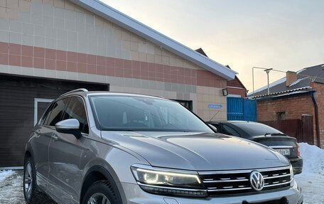 Volkswagen Tiguan II, 2019 год, 4 550 000 рублей, 2 фотография