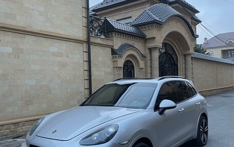 Porsche Cayenne III, 2011 год, 2 650 000 рублей, 3 фотография