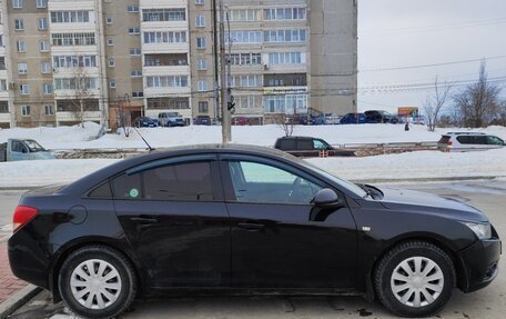 Chevrolet Cruze II, 2010 год, 640 000 рублей, 7 фотография