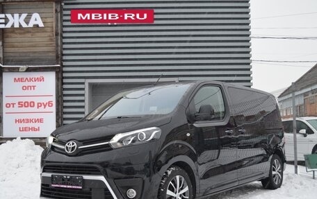 Toyota ProAce II, 2019 год, 4 450 000 рублей, 2 фотография
