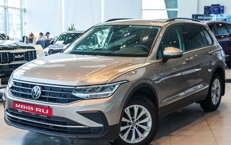 Volkswagen Tiguan II, 2021 год, 3 107 444 рублей, 3 фотография
