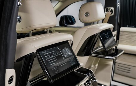 Rolls-Royce Phantom VIII, 2019 год, 65 000 000 рублей, 37 фотография