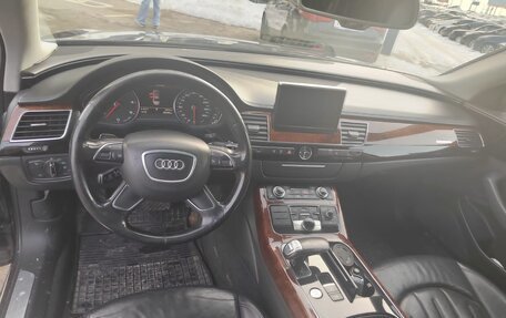 Audi A8, 2011 год, 2 050 000 рублей, 7 фотография