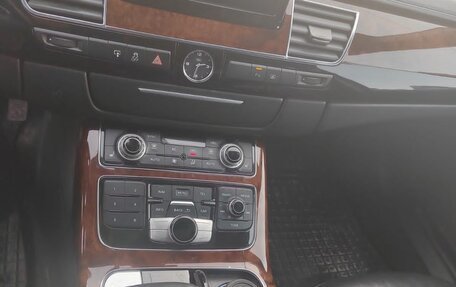 Audi A8, 2011 год, 2 050 000 рублей, 12 фотография