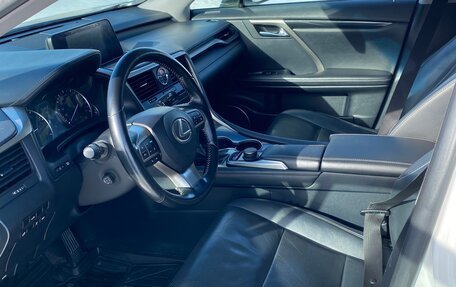 Lexus RX IV рестайлинг, 2017 год, 4 200 000 рублей, 7 фотография
