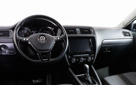 Volkswagen Jetta VI, 2016 год, 1 535 000 рублей, 3 фотография