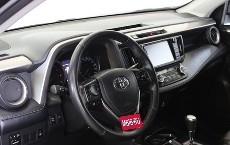 Toyota RAV4, 2019 год, 3 050 000 рублей, 17 фотография