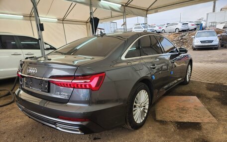 Audi A6, 2019 год, 2 700 000 рублей, 5 фотография