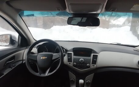 Chevrolet Cruze II, 2012 год, 735 000 рублей, 10 фотография