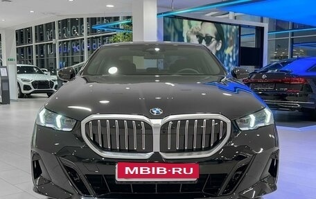 BMW 5 серия, 2023 год, 9 650 000 рублей, 2 фотография