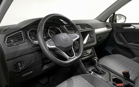 Volkswagen Tiguan II, 2022 год, 3 337 000 рублей, 14 фотография