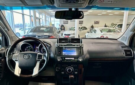 Toyota Land Cruiser Prado 150 рестайлинг 2, 2015 год, 3 390 000 рублей, 12 фотография