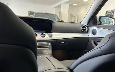 Mercedes-Benz E-Класс, 2020 год, 4 470 000 рублей, 32 фотография