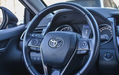 Toyota Camry, 2021 год, 3 600 000 рублей, 16 фотография