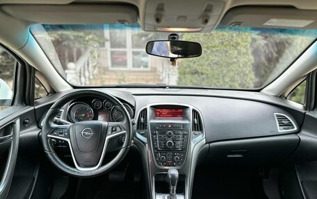 Opel Astra J, 2012 год, 1 150 000 рублей, 17 фотография