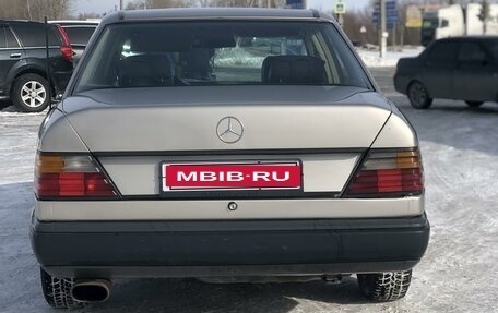 Mercedes-Benz W124, 1990 год, 238 000 рублей, 5 фотография