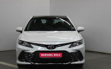 Toyota Camry, 2023 год, 4 650 000 рублей, 3 фотография