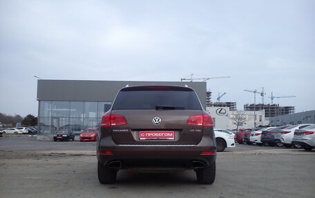 Volkswagen Touareg III, 2011 год, 2 199 000 рублей, 8 фотография