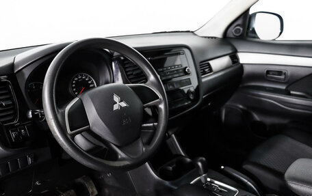 Mitsubishi Outlander III рестайлинг 3, 2012 год, 1 599 555 рублей, 9 фотография