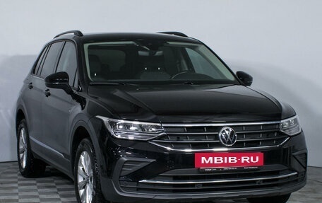 Volkswagen Tiguan II, 2021 год, 2 820 000 рублей, 3 фотография