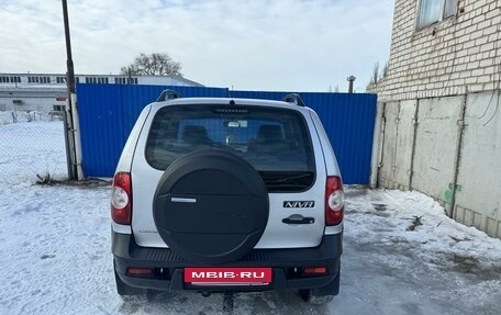 Chevrolet Niva I рестайлинг, 2018 год, 895 000 рублей, 4 фотография