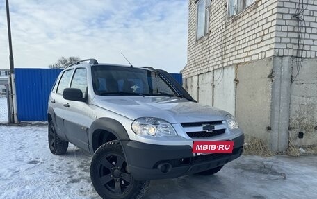 Chevrolet Niva I рестайлинг, 2018 год, 895 000 рублей, 2 фотография