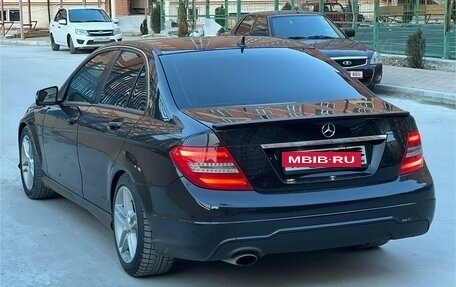 Mercedes-Benz C-Класс, 2011 год, 1 850 000 рублей, 3 фотография