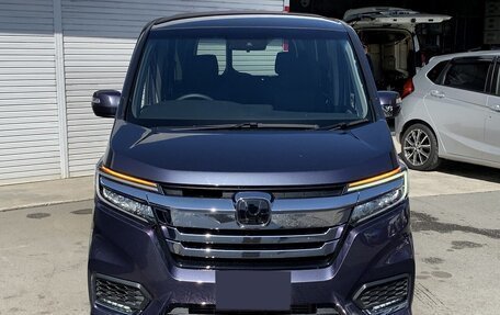 Honda Stepwgn IV, 2019 год, 1 670 000 рублей, 3 фотография