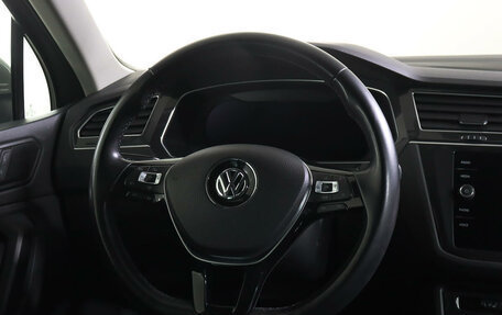 Volkswagen Tiguan II, 2018 год, 3 434 000 рублей, 17 фотография