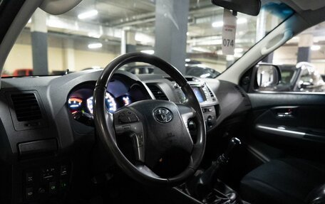 Toyota Hilux VII, 2014 год, 2 000 000 рублей, 7 фотография