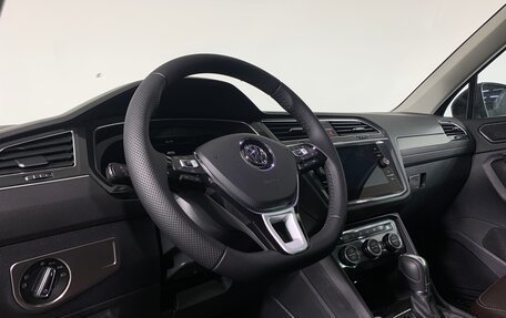 Volkswagen Tiguan II, 2018 год, 2 730 000 рублей, 12 фотография