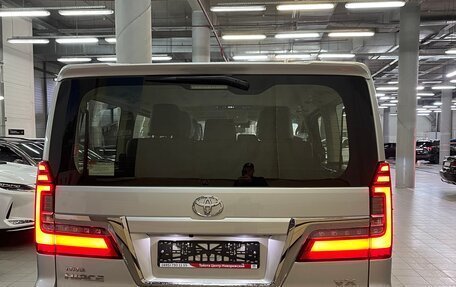 Toyota HiAce H300, 2020 год, 6 600 000 рублей, 10 фотография