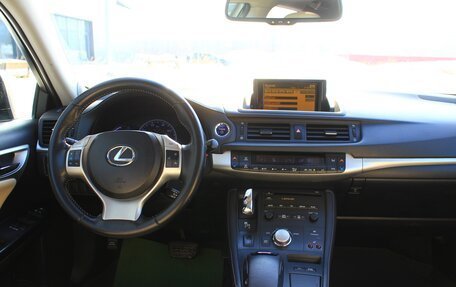 Lexus CT I рестайлинг, 2011 год, 1 450 000 рублей, 14 фотография